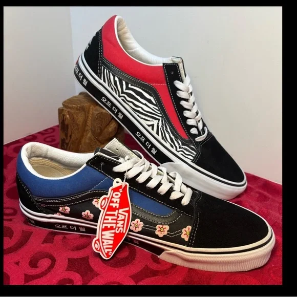 Vans Old Skool Korean Typography Sneaker Shoes Mens Size 11 NWT